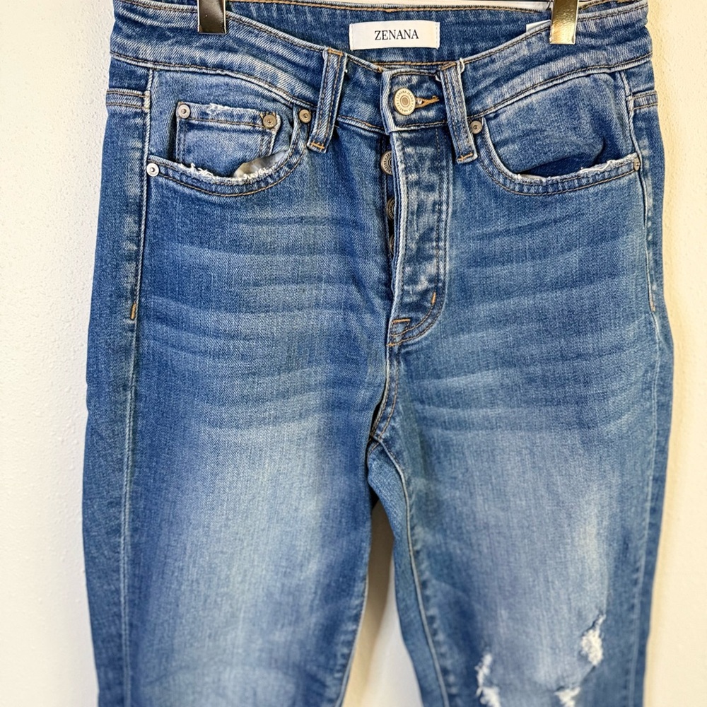 Zenana Distressed Straight Leg Jeans High Rise Raw Hem Size 26 - Picture 2 of 12